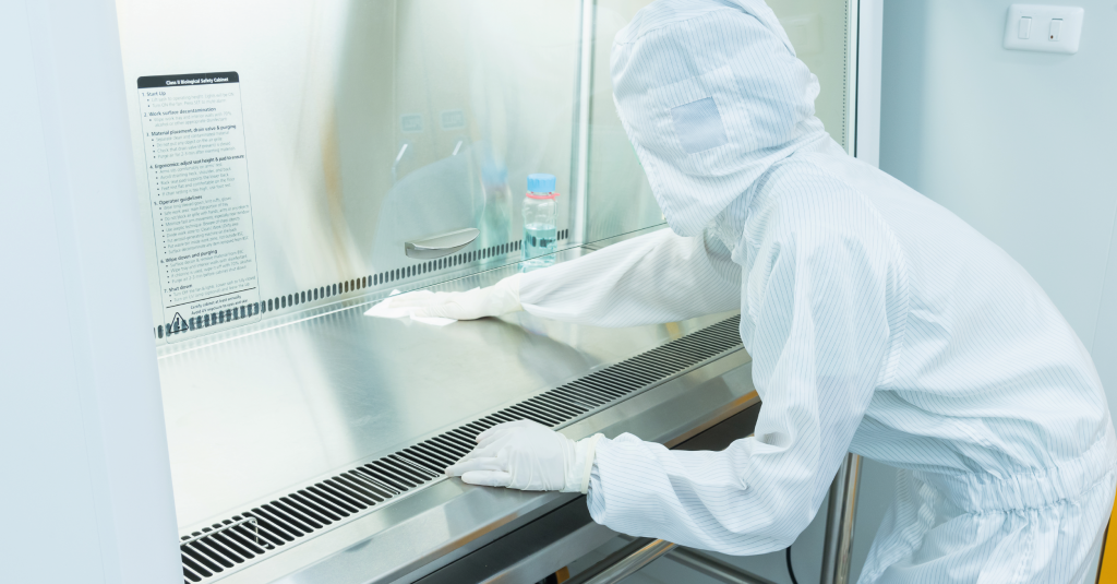 Using cleanroom wipes more efficiently